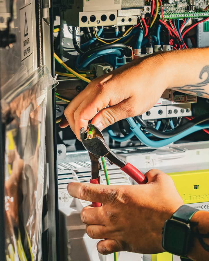 Precision et rigueur sur chaque intervention 1 1377884647801472 - Saint-Renan Brest Precision et rigueur sur chaque intervention 1 1377884647801472 - Saint-Renan Brest
